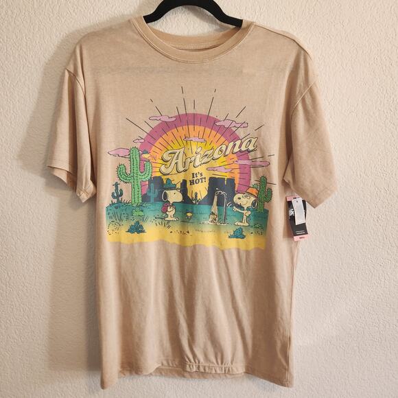 Peanuts Women's Size Small Arizona It's Hot! Tan/Colorful Graphic T-shirt NWT - Picture 1 of 7
